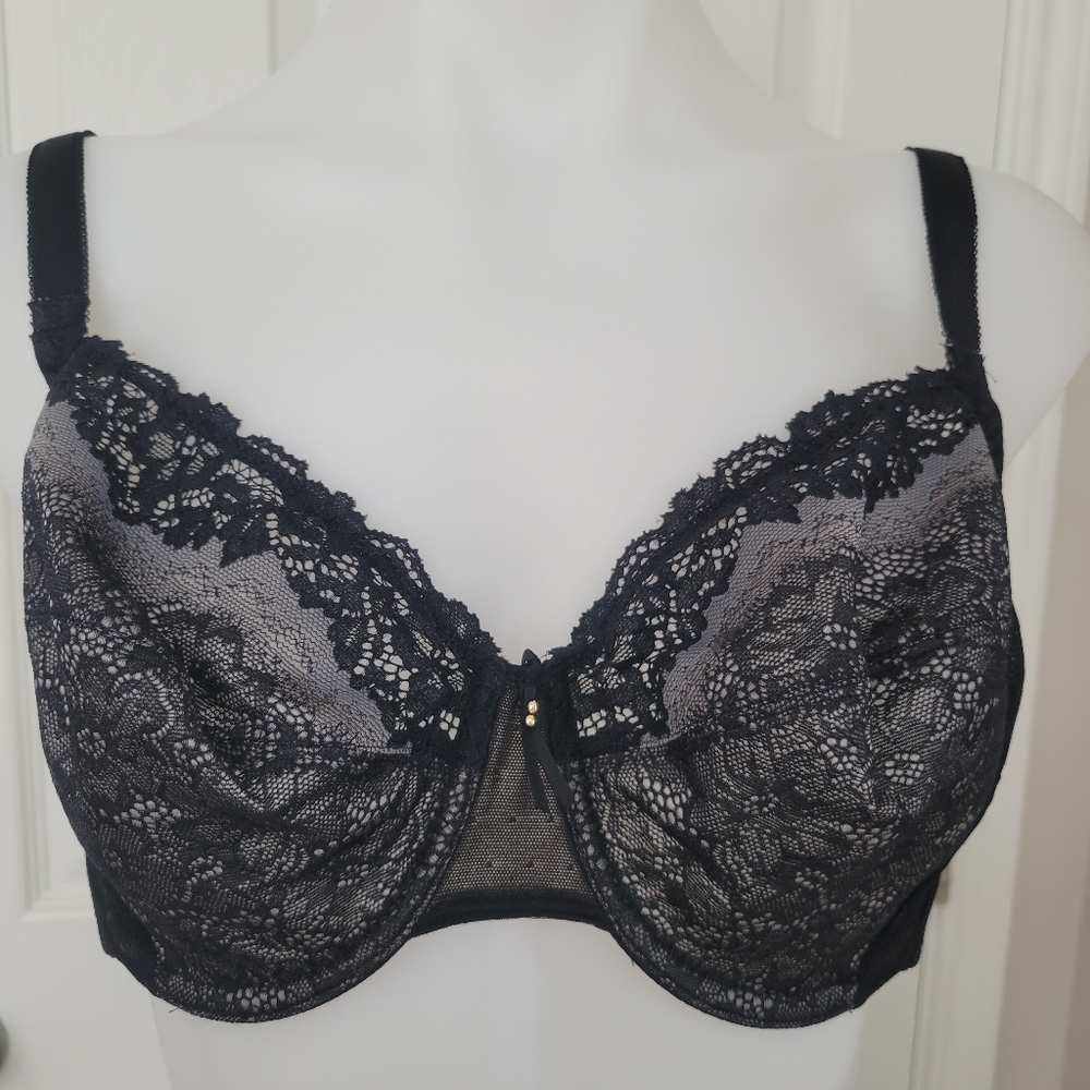 Wacoal Lace Uplifting Bra 38D EUC Black Underwire Back Smoother